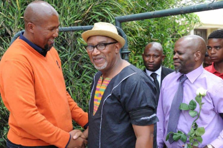 sipho hotstix mabuse