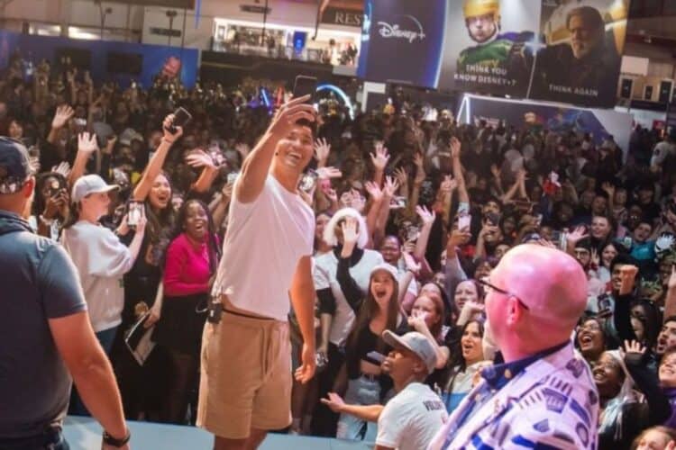 Comic Con Day Three Ross Butler