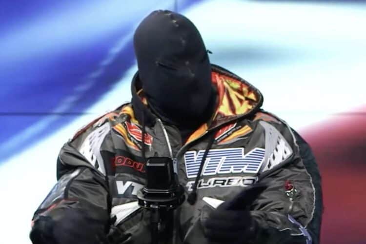 kanye west twitter suspended