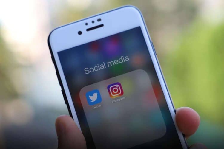 instagram text-based twitter app