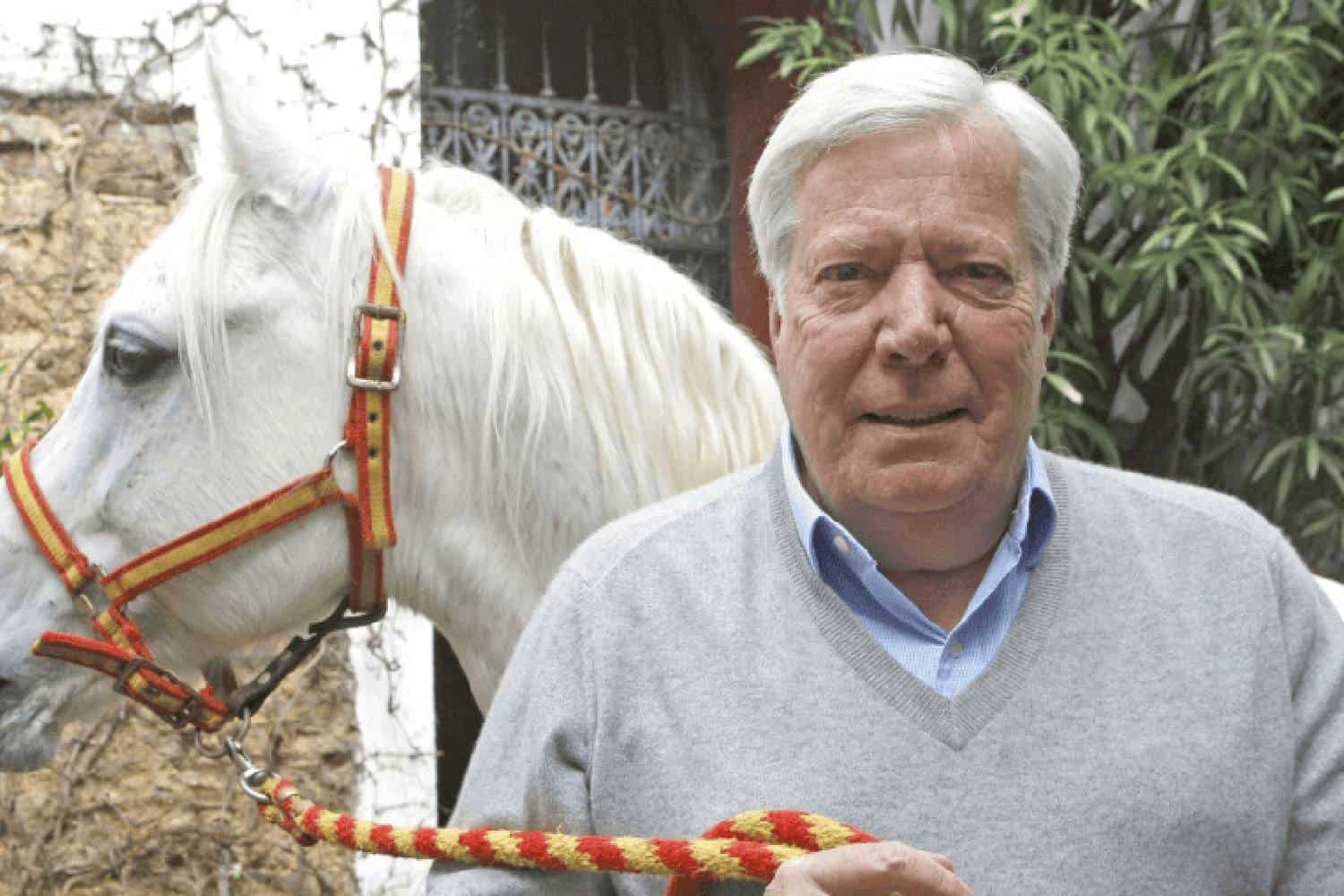 Nicolas puech hermès gardener adopt inheritance