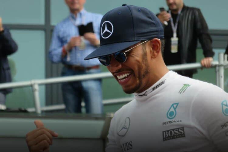 lewis Hamilton formula 1 Ferrari mercedes benz