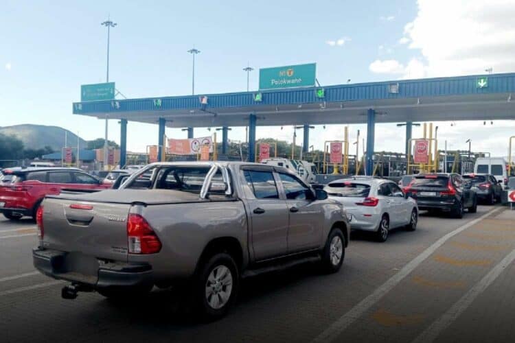 easter long weekend routes traffic