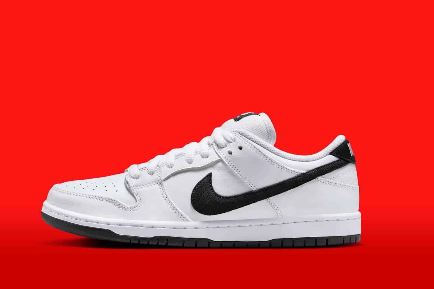 nike sneakers sb dunk low pro white and black