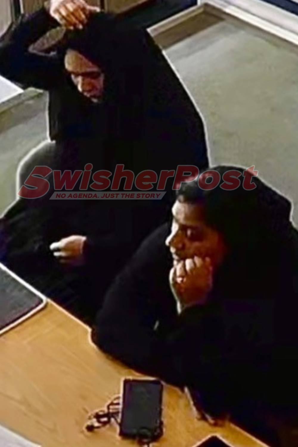 female suspects in jewellery store heist
