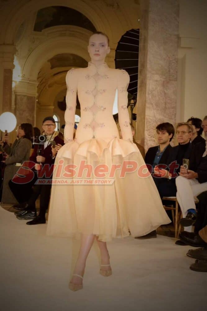 Schiaparelli,schiaparelli couture 2025,schiaparelli haute couture,schiaparelli ss25,haute couture,haute couture 2025,haute couture week,haute couture week paris,haute couture week paris 2025,haute couture week 2025 dates,haute couture week july 2025,haute couture week schedule