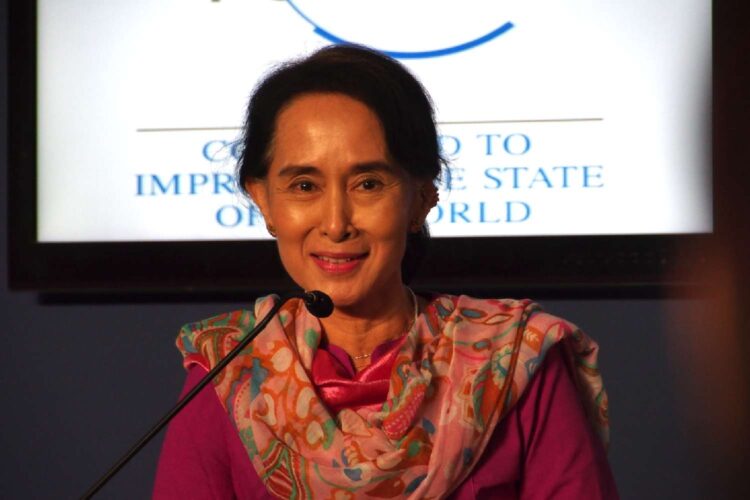 aung san suu kyi house arrest