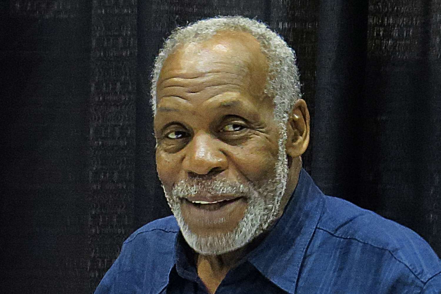 danny glover reveals alzheimers diagnosis at 79