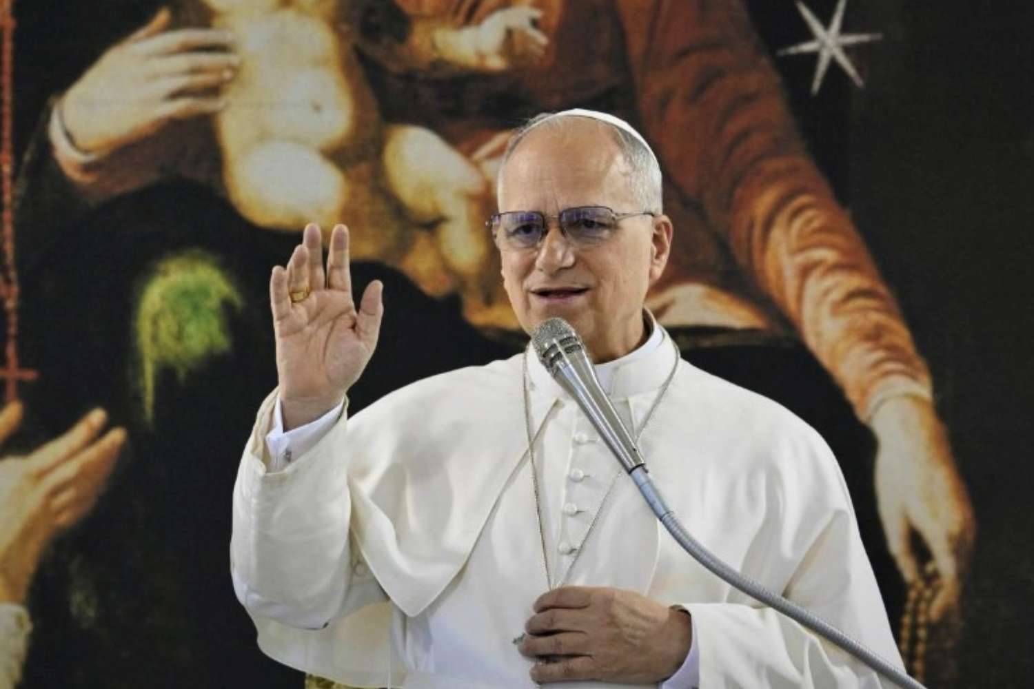 pope leo lampedusa migrants compassion appeal