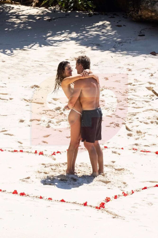 alessandra ambrosio buck palmer engagement photo 1