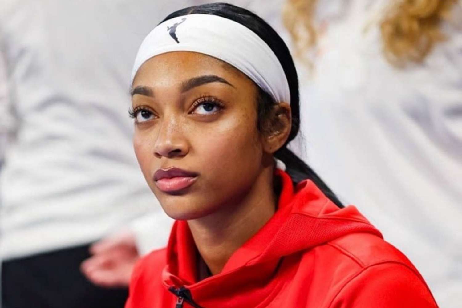 angel reese smacked in the face aaliyah edwards