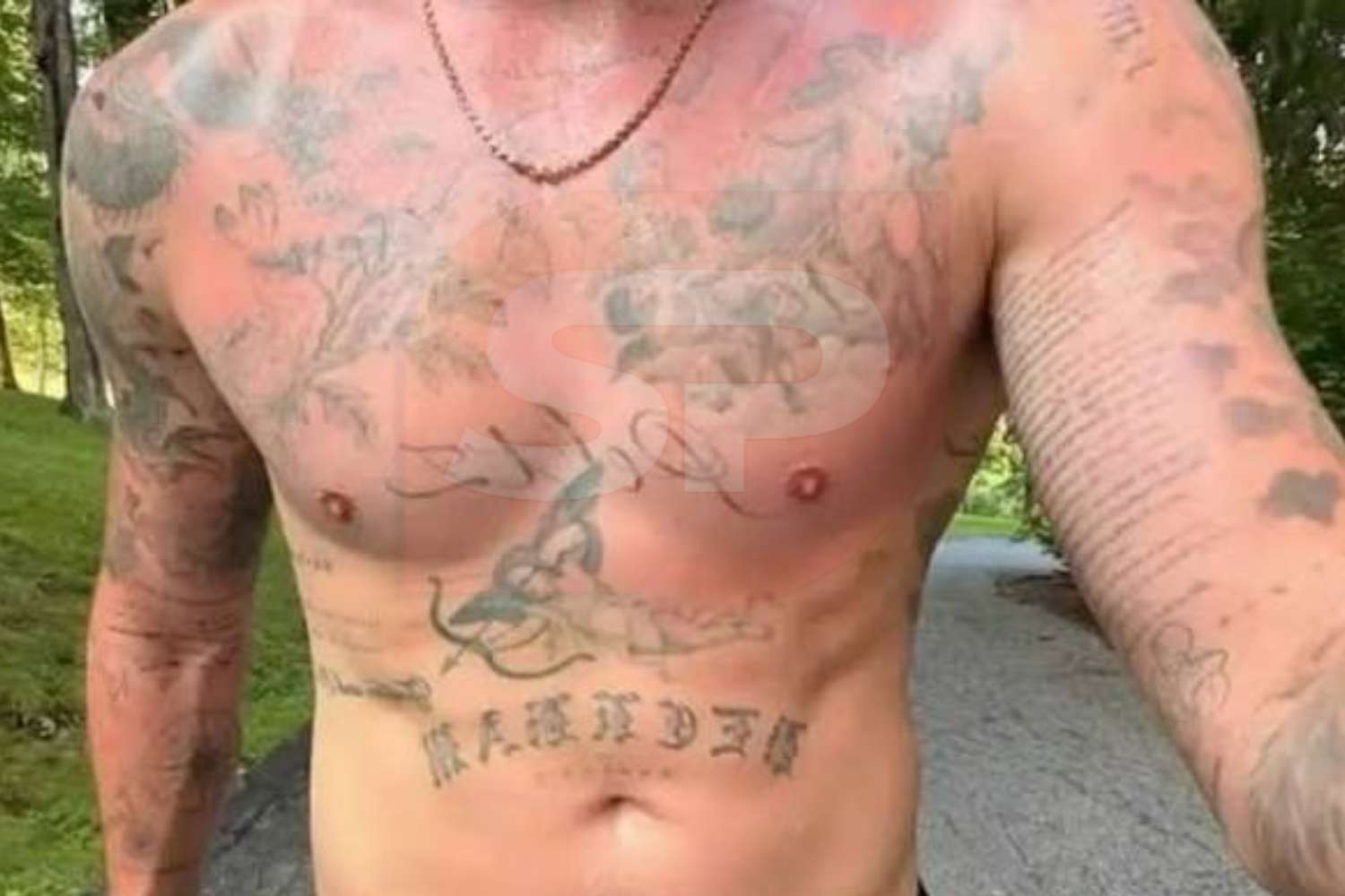 brooklyn beckham tattoo cover up estranged family