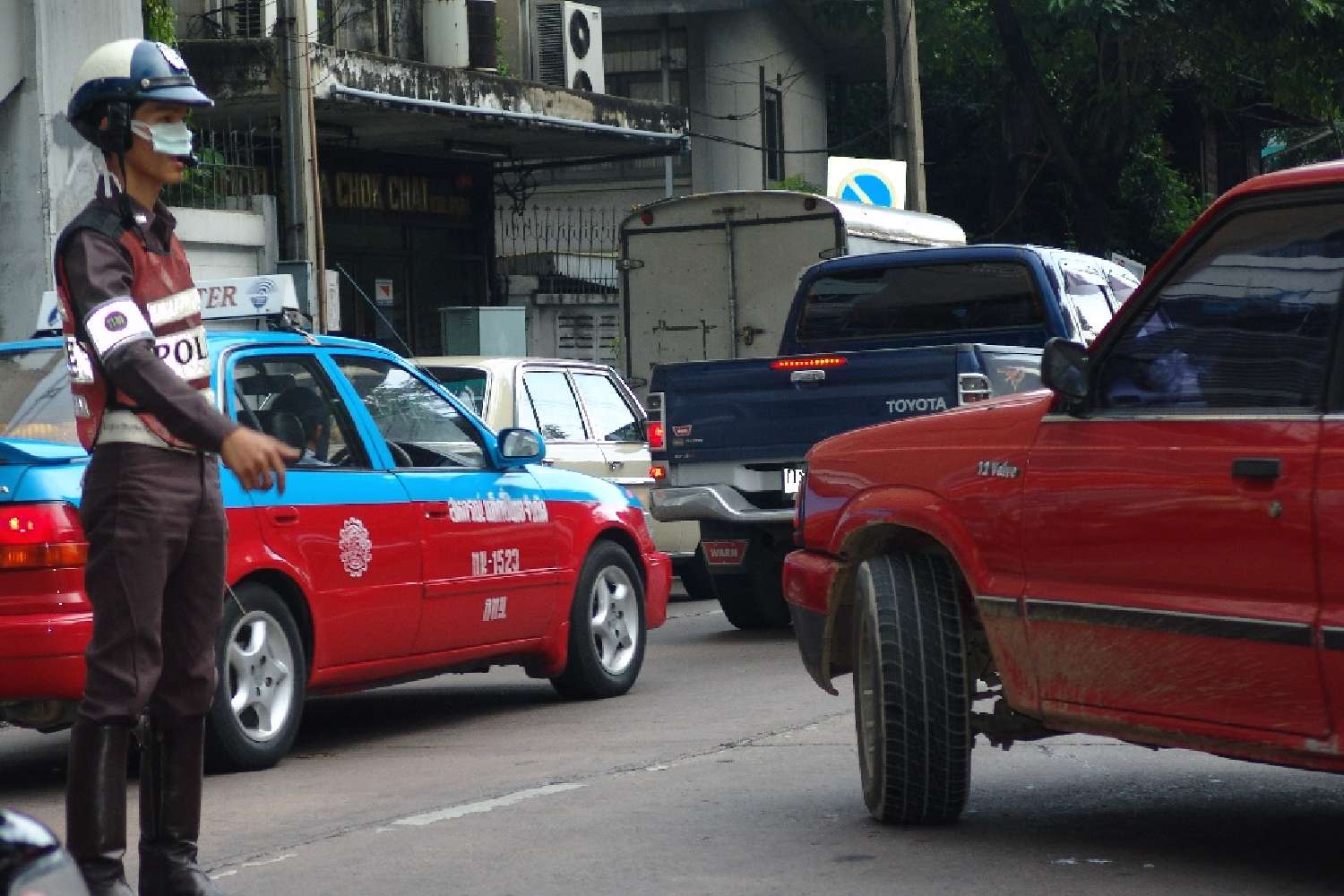 thailand school shooting nonthaburi five staff killed