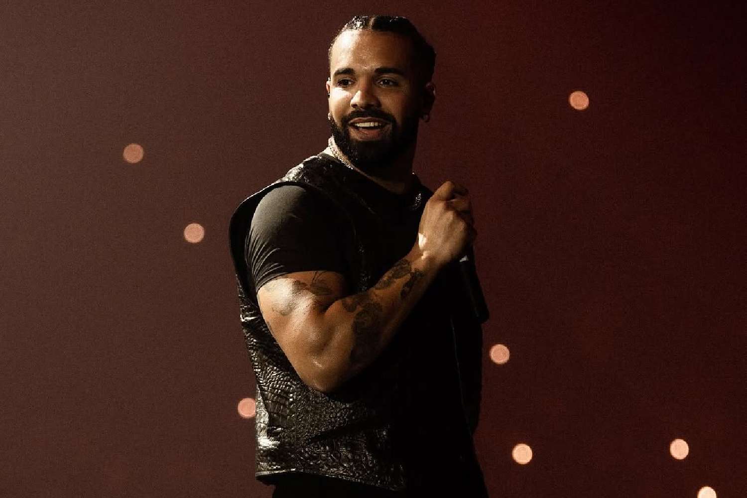 drake 2027 tour confirmed fomo premiere
